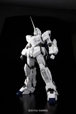 BANDAI HOBBY GUNDAM PERFECT GRADE 1/60 UNICORN RX-0 19 BANDAI HOBBY GUNDAM PERFECT GRADE 1/60 UNICORN RX-0 -Toy Series Store 501a