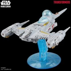 [PRE-ORDER MARZO 2025] HASBRO STAR WARS: THE MANDALORIAN X TRANSFORMERS COLLABORATIVE THE MANDALORIAN / N-1 STARFIGHTER TRANSFORMER – 19 CM