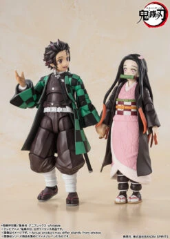 [DISPONIBLE] S.H FIGUARTS DEMON SLAYER KIMETSU NO YAIBA: TANJIRO KAMADO & NEZUKO KAMADO – 14 CM/13 CM