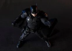 S.H FIGUARTS THE BATMAN : BATMAN – 16 CM 18 S.H FIGUARTS THE BATMAN : BATMAN – 16 CM -Toy Series Store x btn63765 9 d