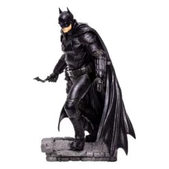 [PRE-ORDER ABRIL 2022] McFARLANE TOYS THE BATMAN MOVIE POSED STATUE VERSION 2 – 30 CM -Toy Series Store x mcf15073 h